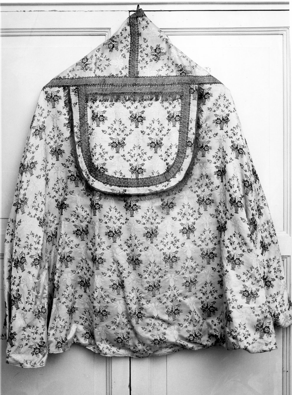 piviale - manifattura Italia meridionale (sec. XIX)