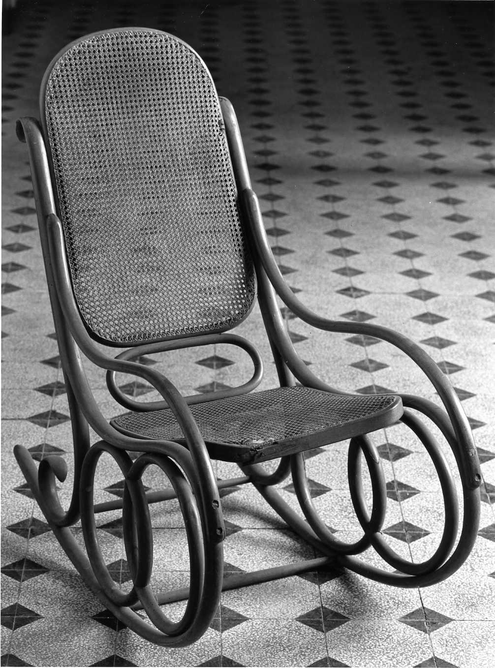 sedia - a dondolo - produzione italiana (inizio sec. XX)