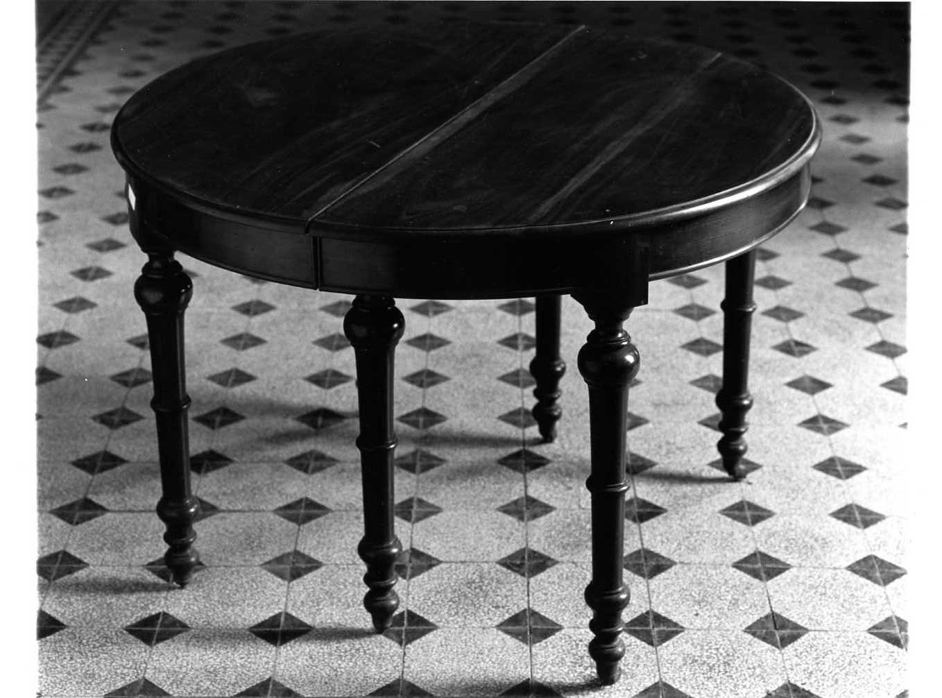 tavolo - bottega Italia meridionale (primo quarto sec. XX)