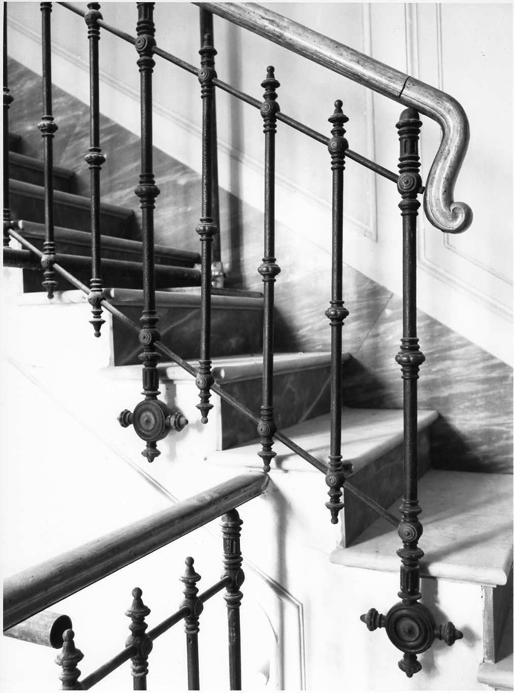 ringhiera - bottega Italia meridionale (fine/inizio secc. XIX/ XX)