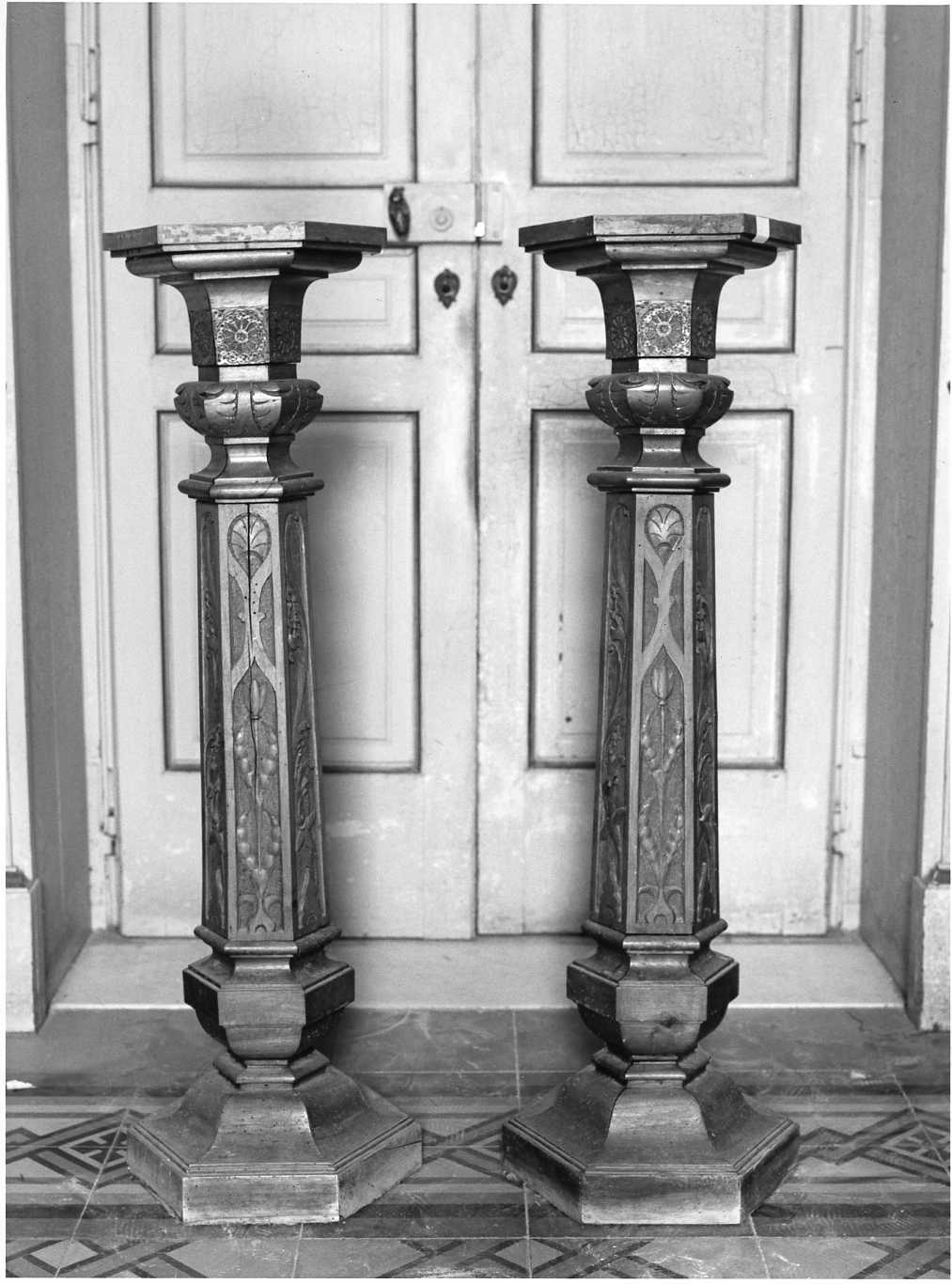 colonnina, coppia - bottega Italia centro-meridionale (fine/inizio secc. XIX/ XX)