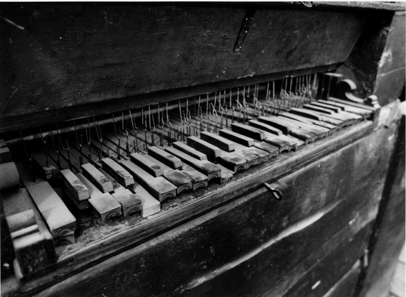 organo - bottega molisana (seconda metà sec. XVIII)