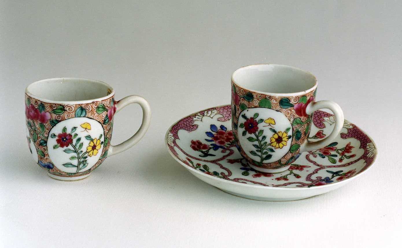 tazza, coppia - produzione cinese (prima metà sec. XVIII)