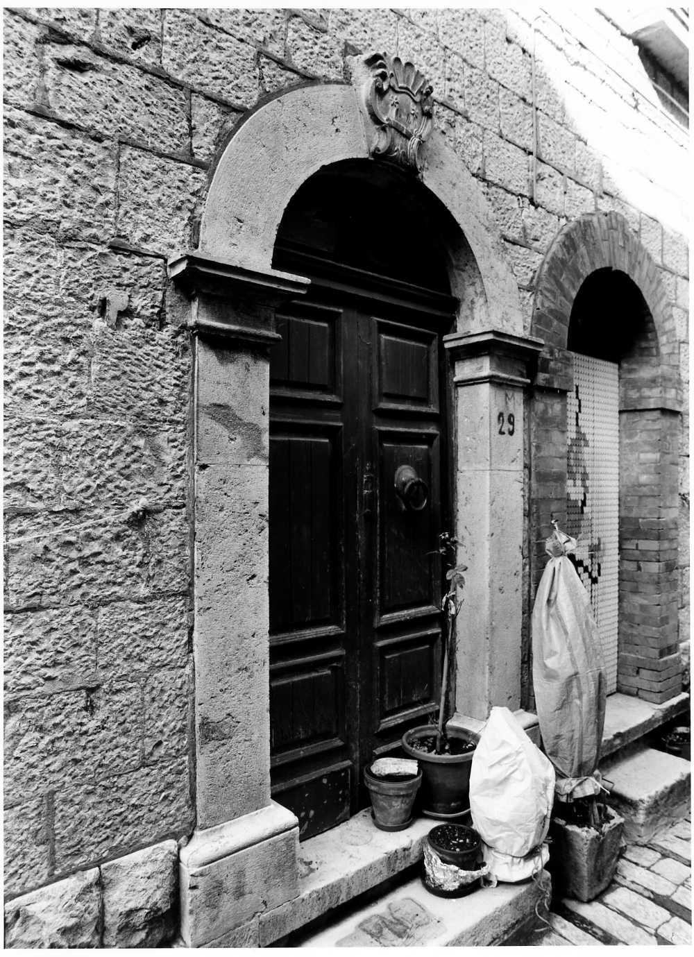 portale - ad arco - bottega molisana (secc. XIX/ XX)
