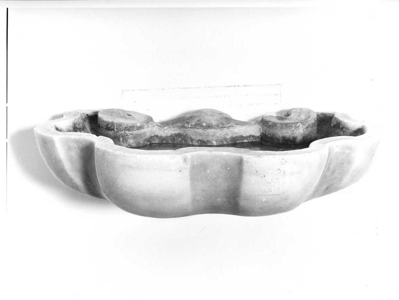 acquasantiera pensile - bottega Italia meridionale (sec. XVIII)