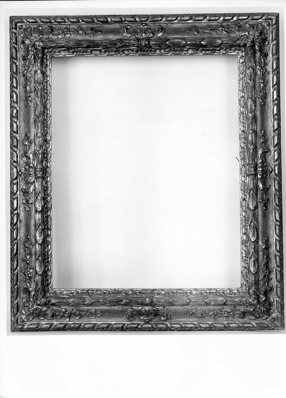 motivi decorativi vegetali (cornice) - bottega molisana (sec. XIX)