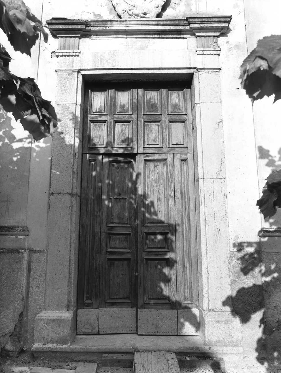 portale maggiore - bottega molisana (fine/inizio secc. XVIII/ XIX)