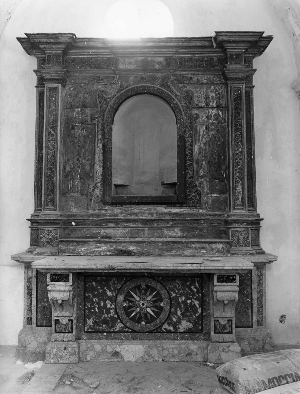 altare - bottega napoletana (metà sec. XVIII)