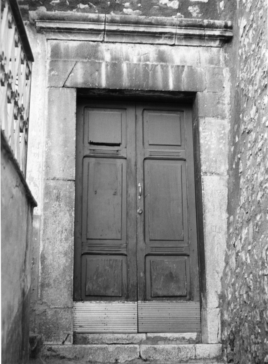 portale - bottega molisana (sec. XVI)