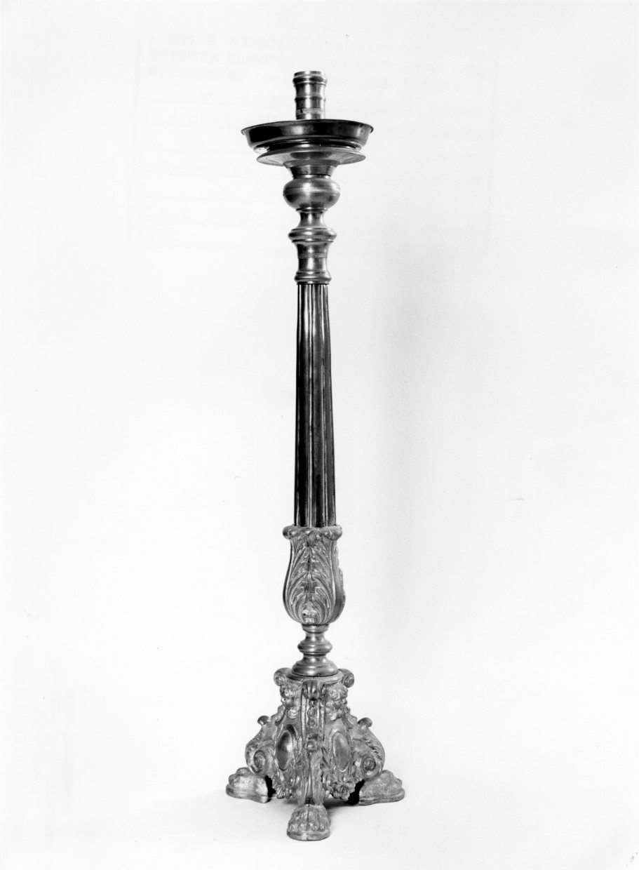 candeliere d'altare - bottega Italia meridionale (sec. XIX)