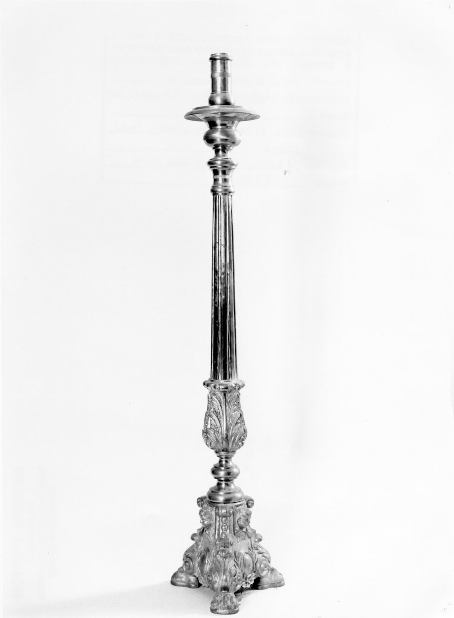 candeliere d'altare - bottega Italia meridionale (sec. XIX)