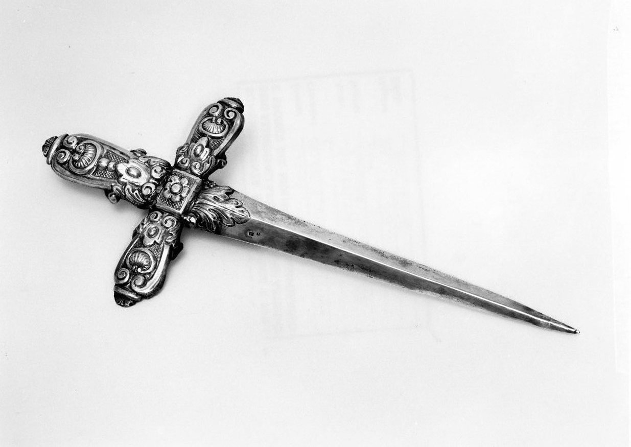 pugnale, elemento d'insieme di Monogrammista P.C (sec. XIX)