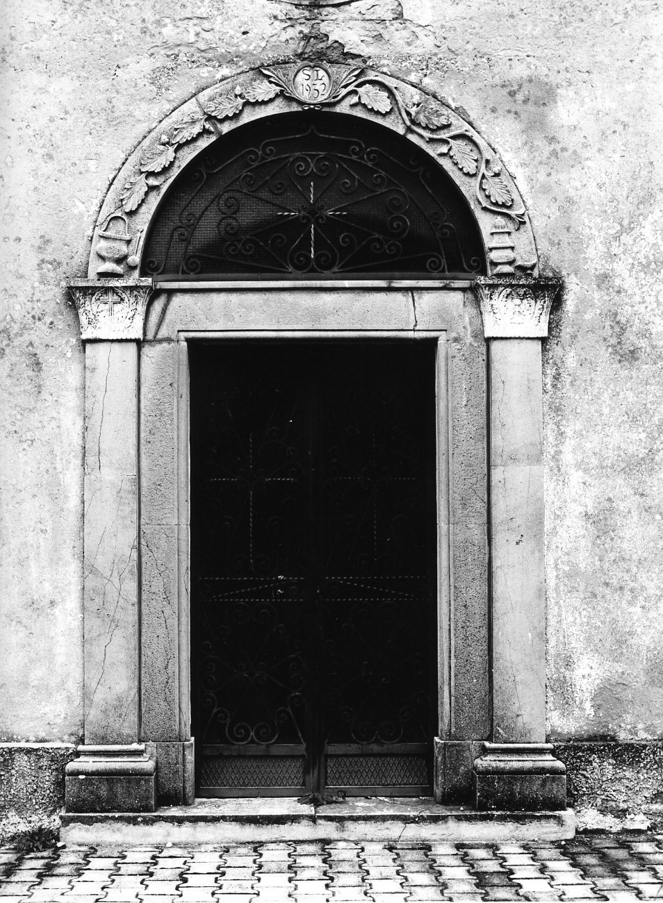 portale, opera isolata - bottega molisana (sec. XX)