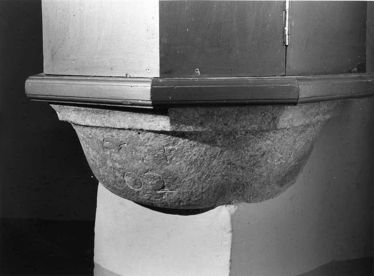 vasca battesimale - bottega molisana (sec. XVIII)