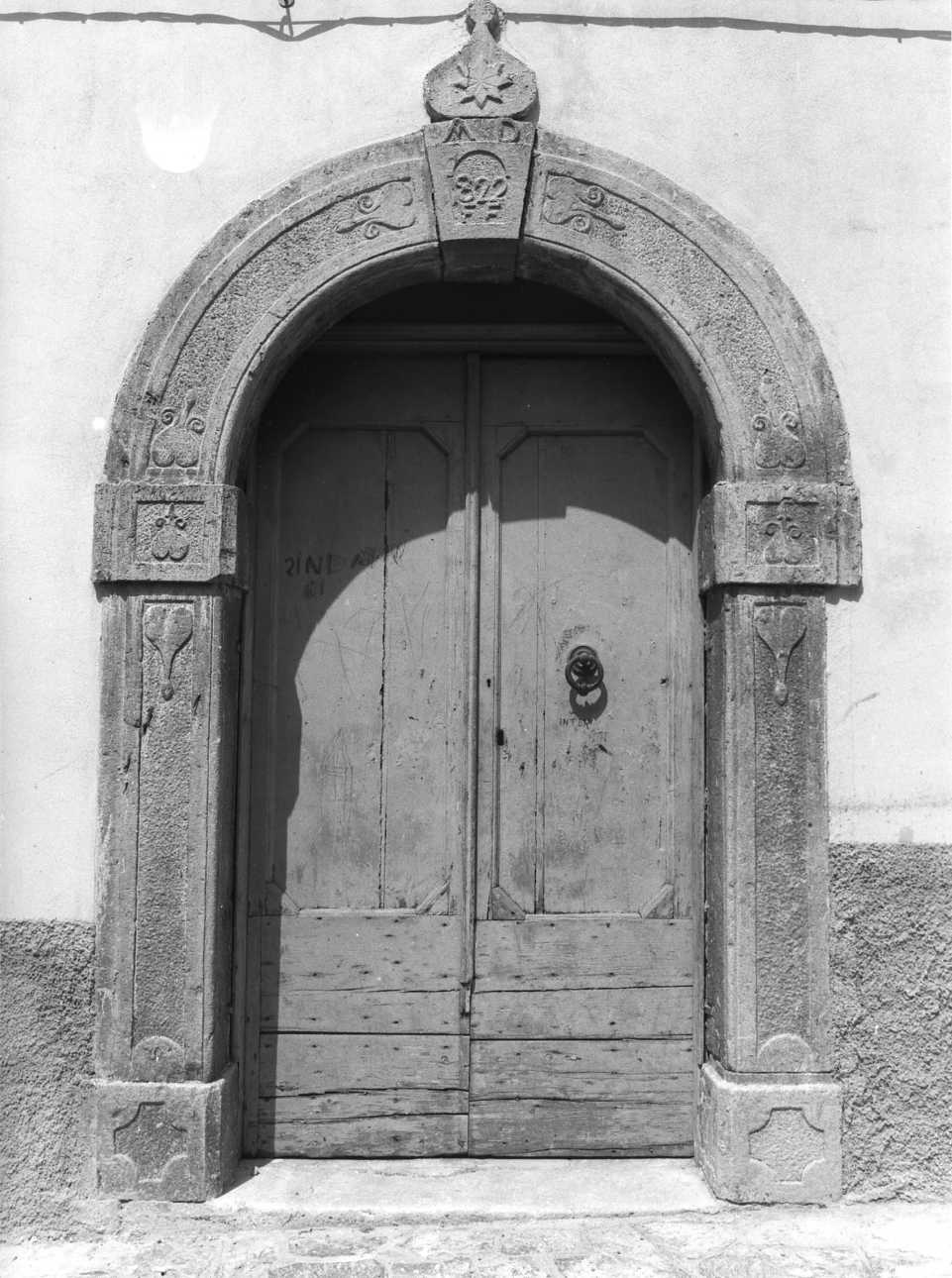 portale - ad arco - bottega Italia meridionale (sec. XIX)