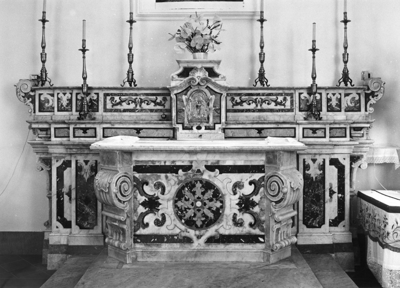 altare maggiore - bottega napoletana (sec. XIX)