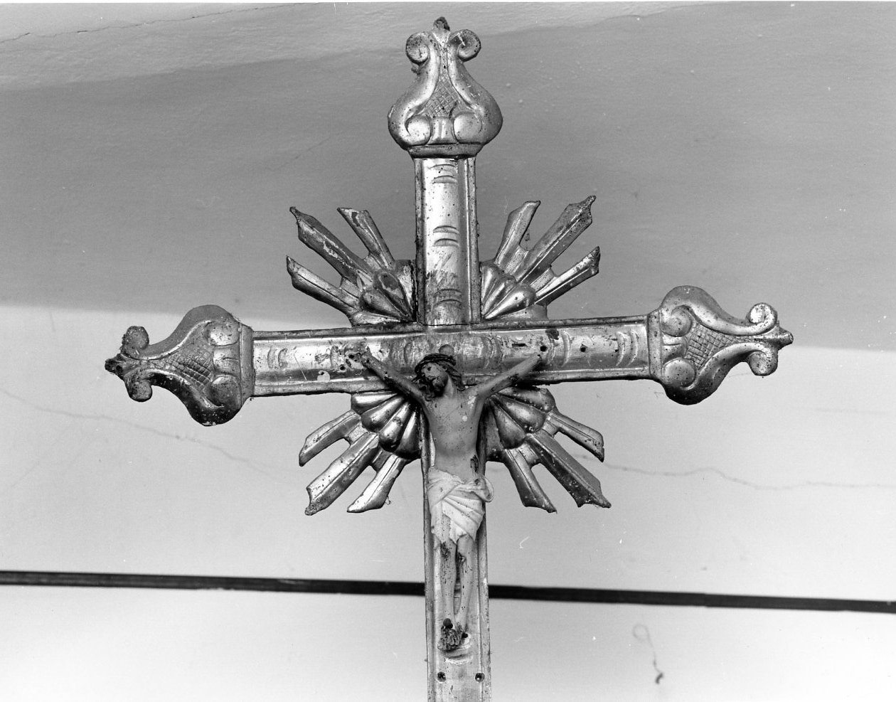 Cristo crocifisso (crocifisso) - bottega molisana (prima metà sec. XIX)