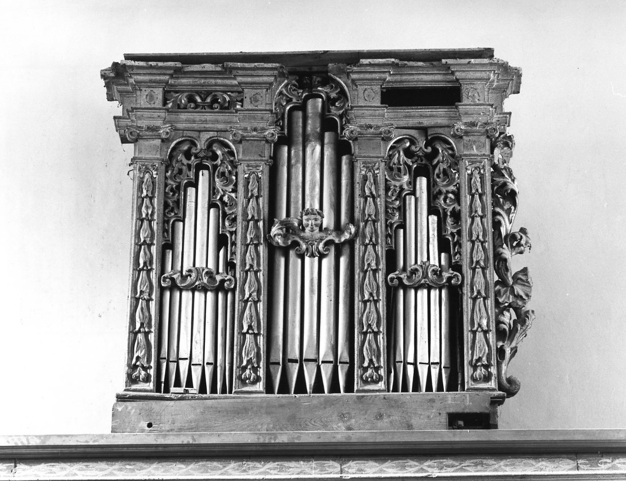cassa d'organo, opera isolata - bottega molisana (fine/inizio secc. XVII/ XVIII)