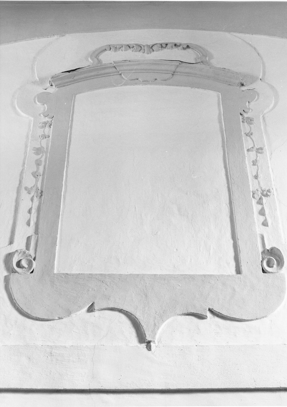 cornice, opera isolata - bottega molisana (sec. XVIII)