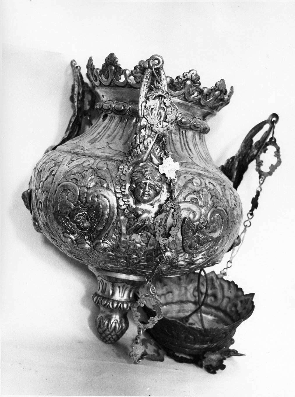 lampada pensile di Ajello Sebastiano (attribuito) (fine/inizio secc. XVIII/ XIX)