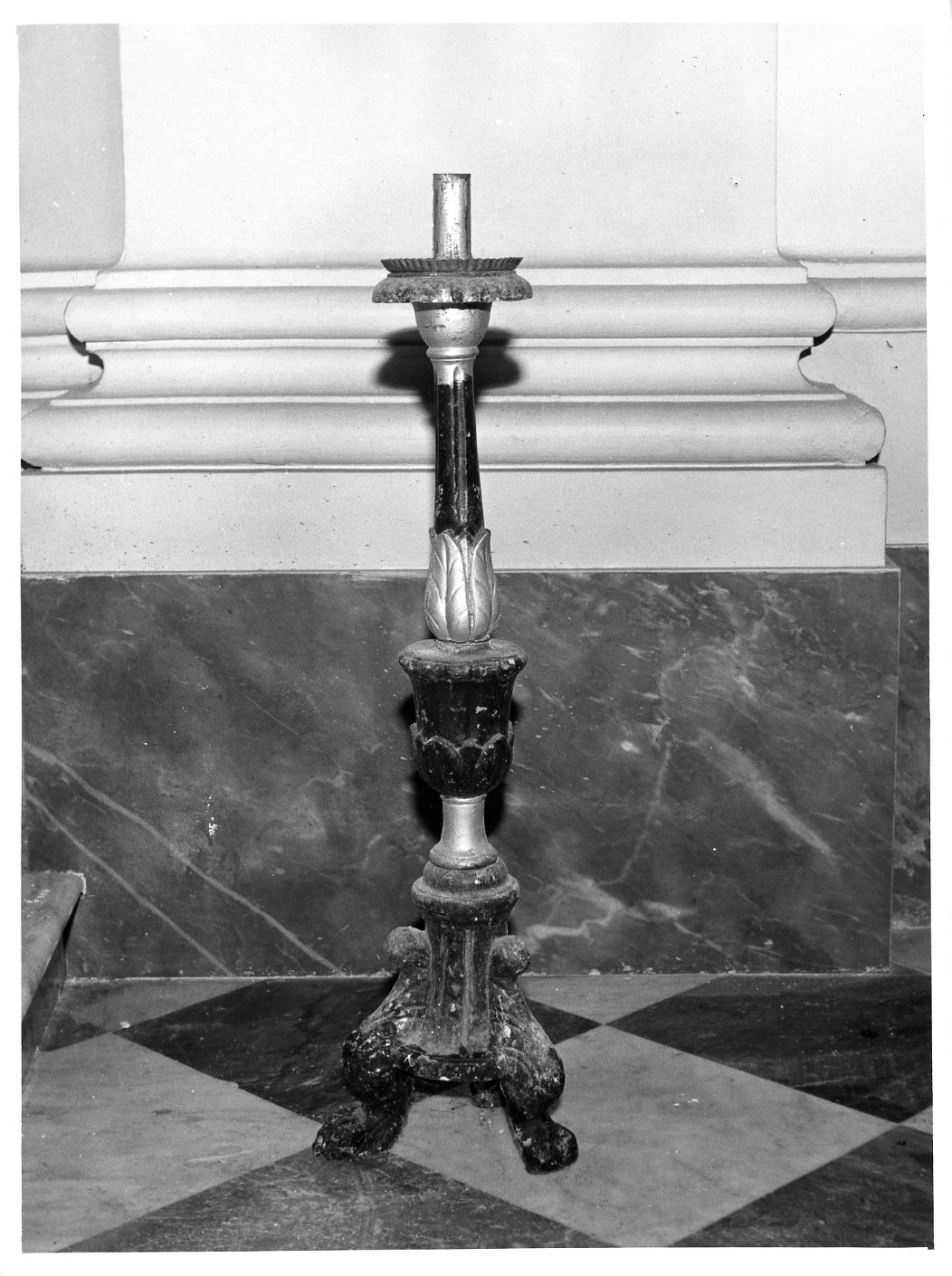 candeliere, serie - bottega molisana (secc. XVIII/ XIX)