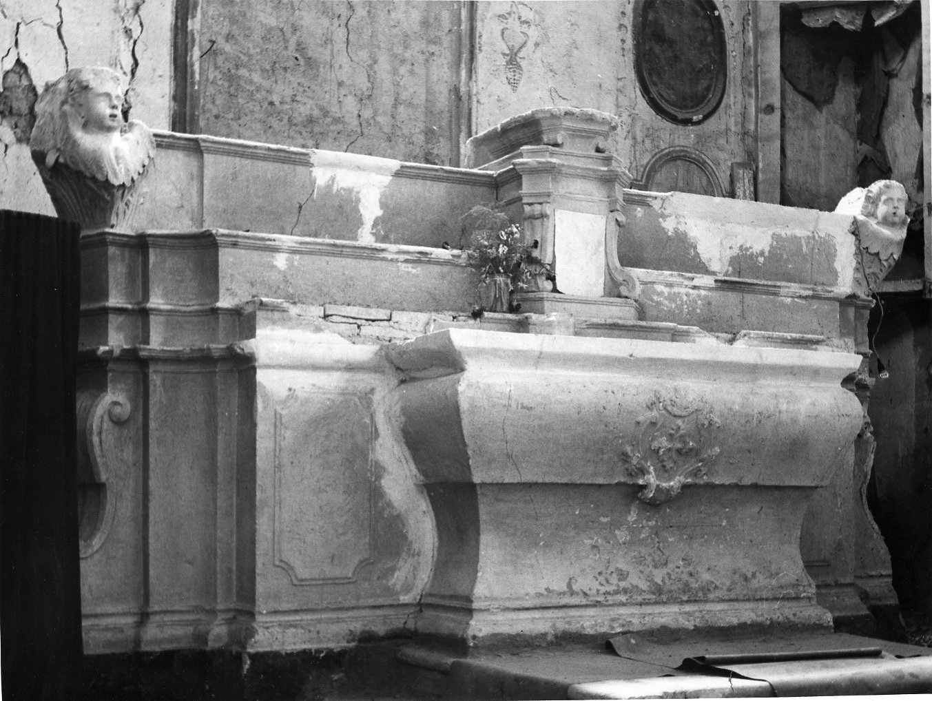 altare maggiore, opera isolata - bottega Italia meridionale (sec. XVIII)