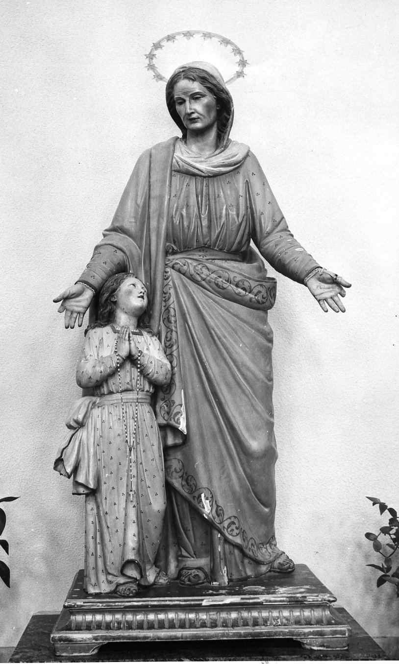 Maria Vergine bambina e Sant'Anna (gruppo scultoreo, opera isolata) - bottega napoletana (sec. XX)