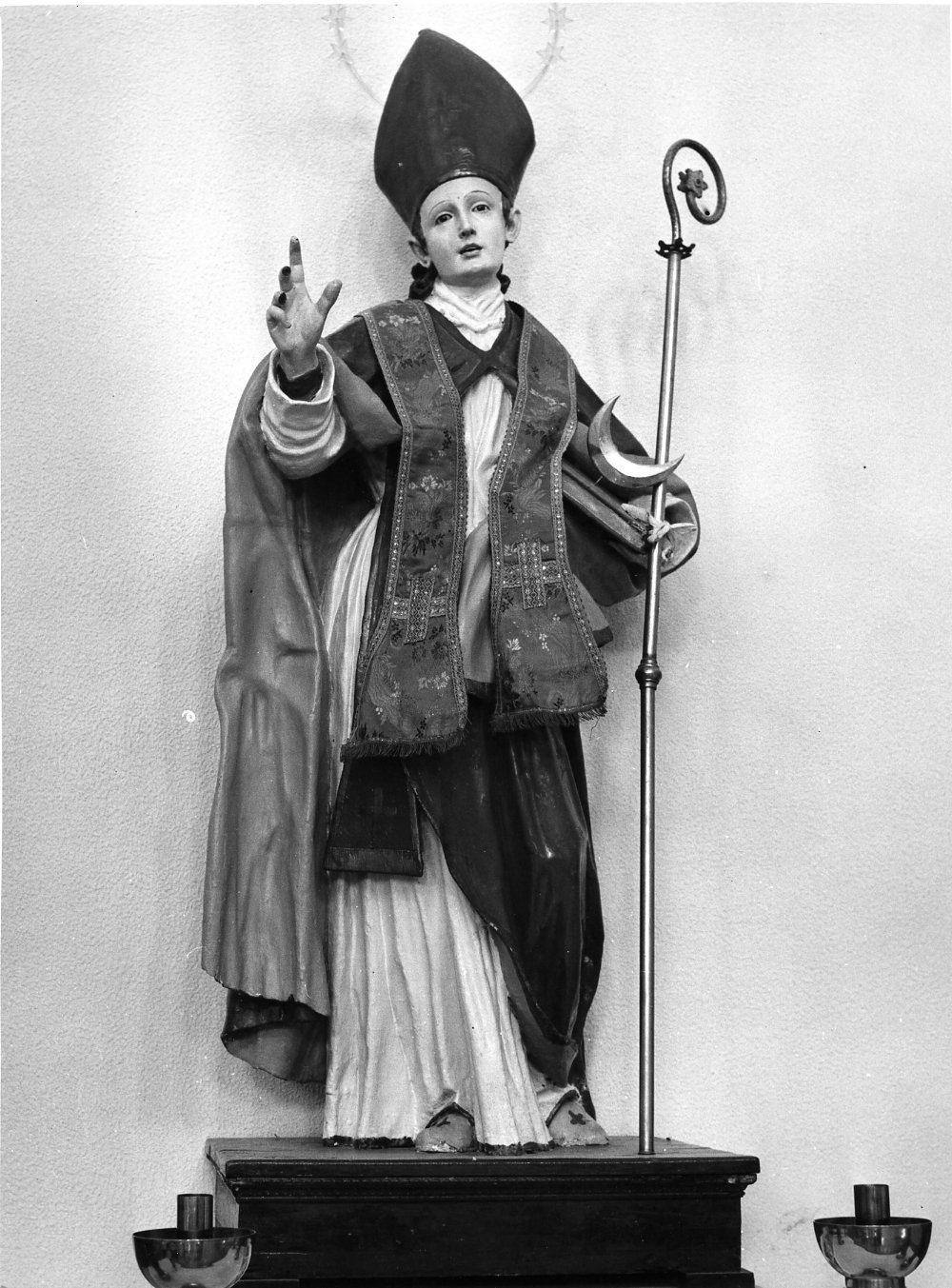 Santo vescovo (statua, opera isolata) - bottega molisana (sec. XVIII)