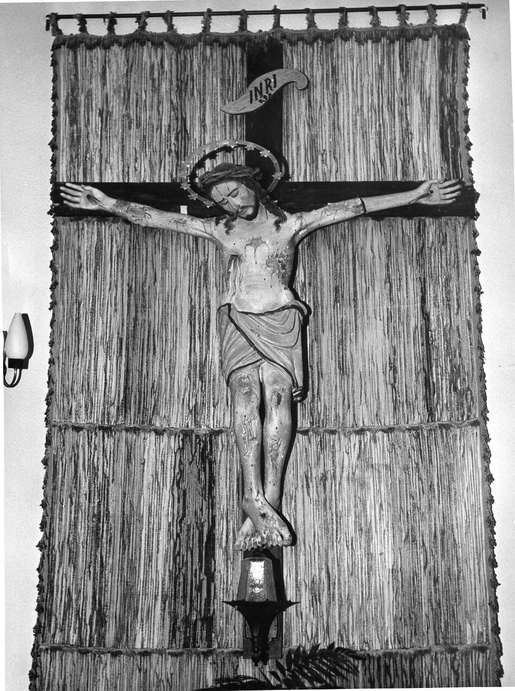 crocifisso, opera isolata - bottega Italia meridionale (secc. XV/ XVI)