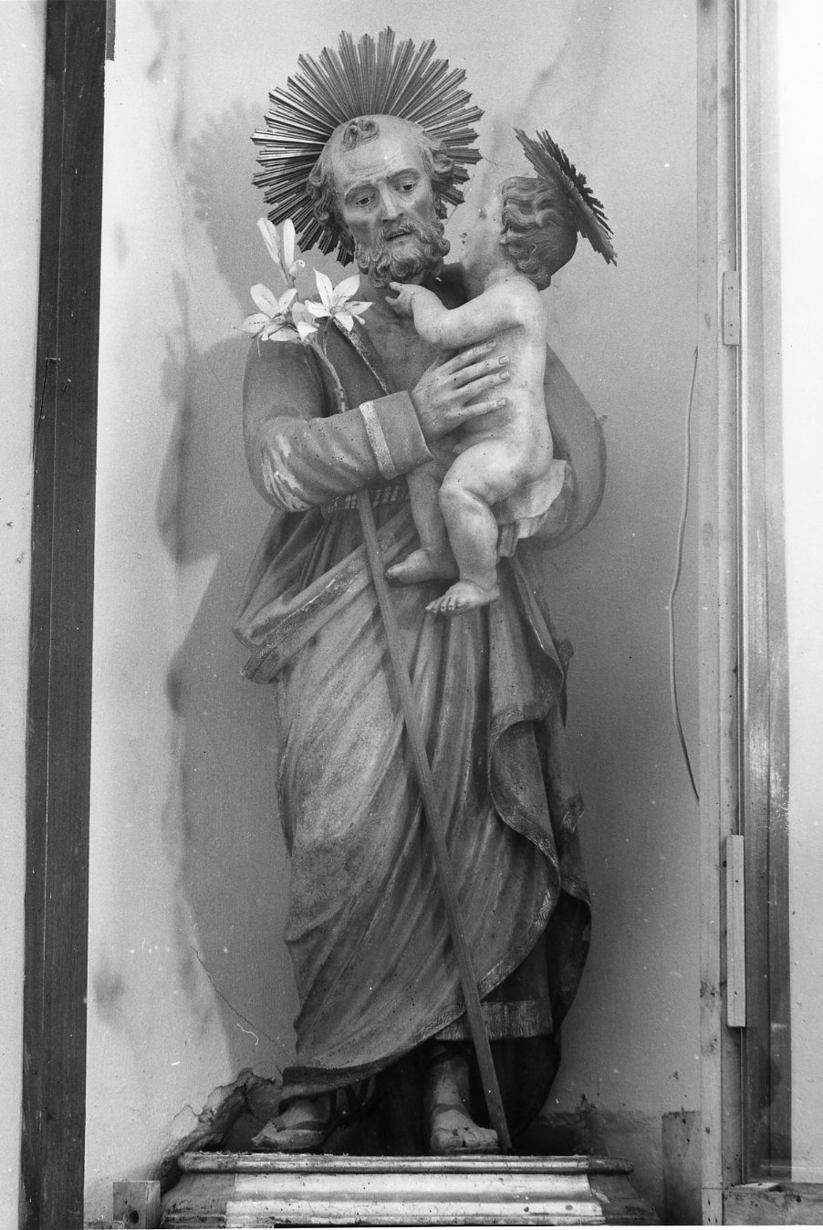 San Giuseppe e Gesù Bambino (statua, opera isolata) - bottega molisana (sec. XIX)