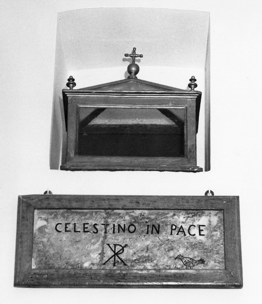 urna - bottega Italia meridionale (sec. XIX)