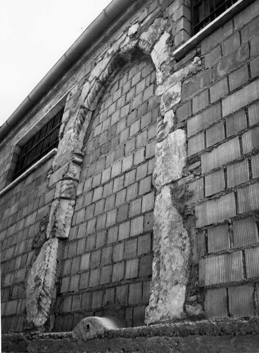 portale - bottega Italia meridionale (secc. XIV/ XV)