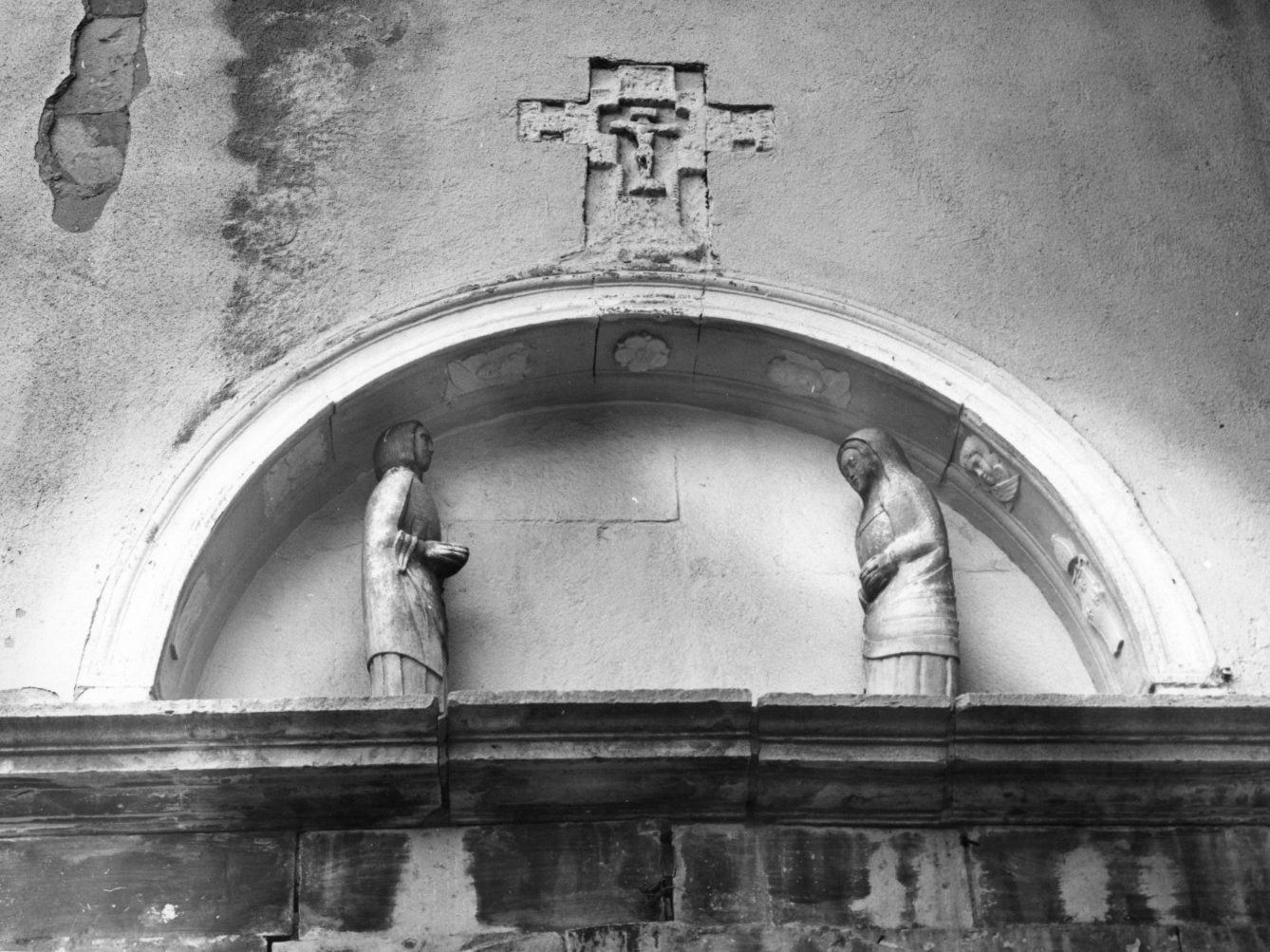 visitazione (gruppo scultoreo) - bottega Italia meridionale (sec. XIV)