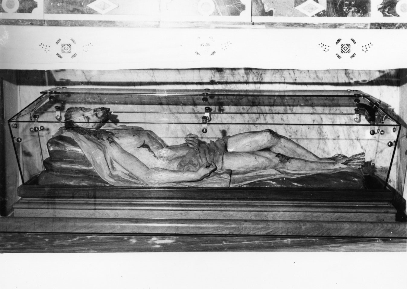 Cristo morto (statua) - bottega molisana (secc. XIX/ XX)