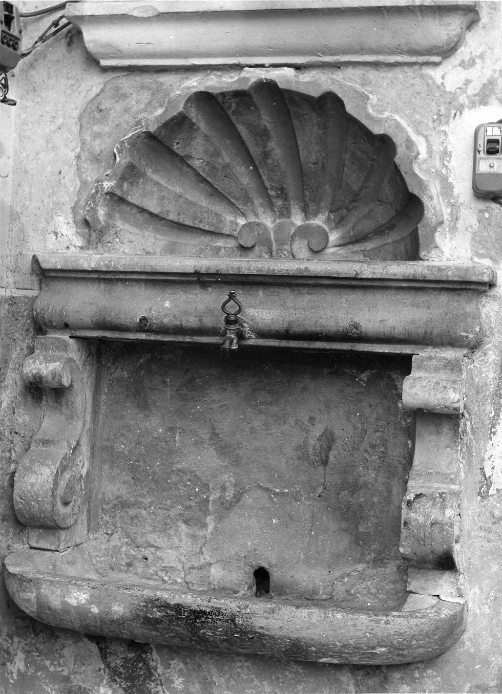 lavabo - bottega molisana (sec. XIX)