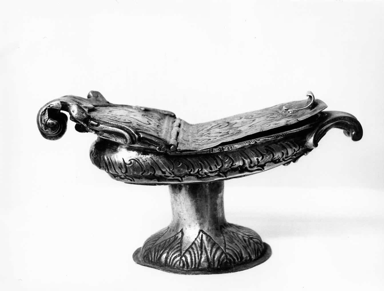 navicella portaincenso - bottega napoletana (sec. XVIII)