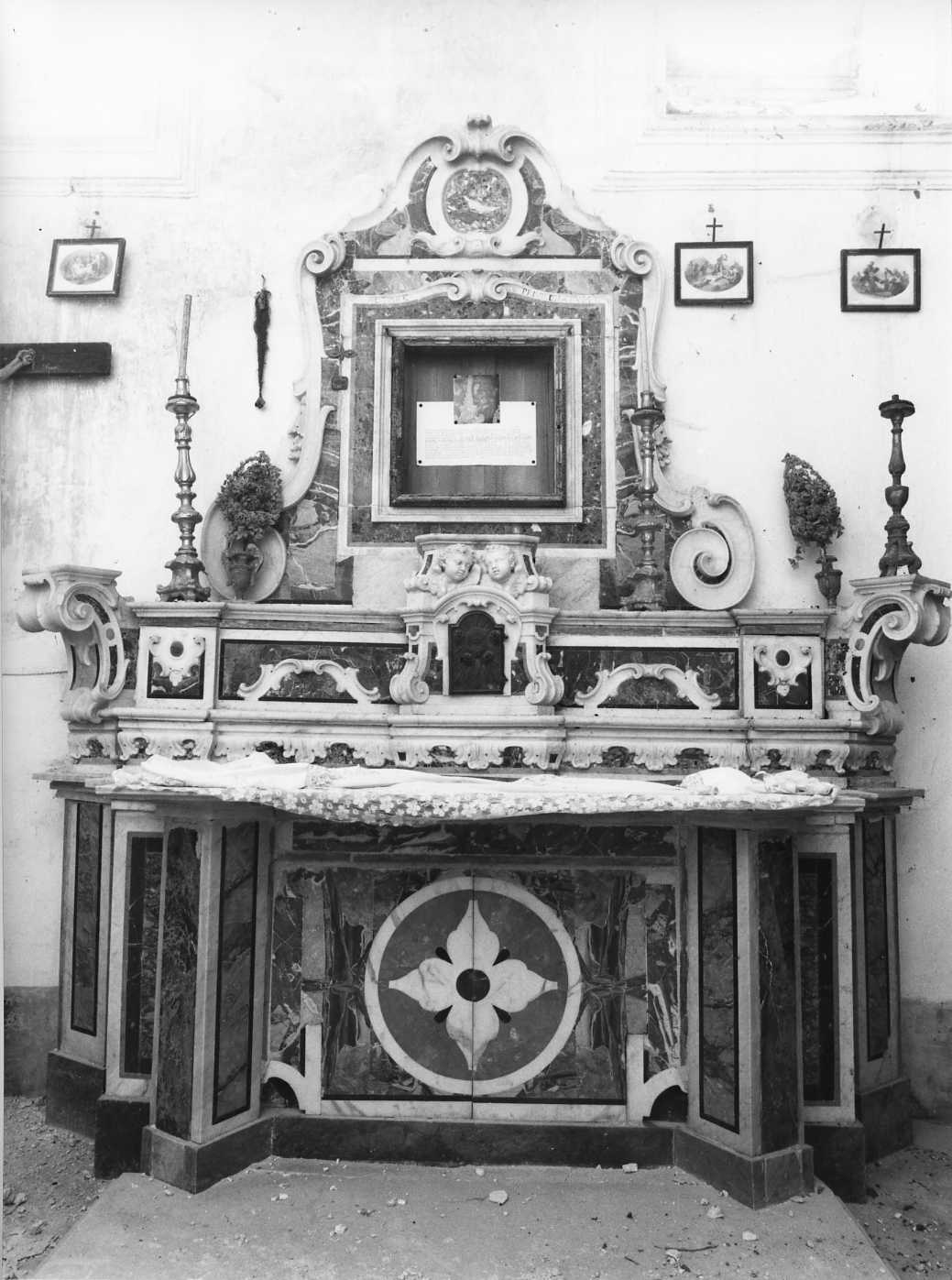 altare - bottega napoletana (sec. XVIII)