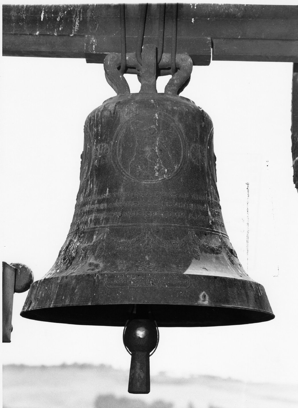 campana, opera isolata - bottega agnonese (sec. XX)