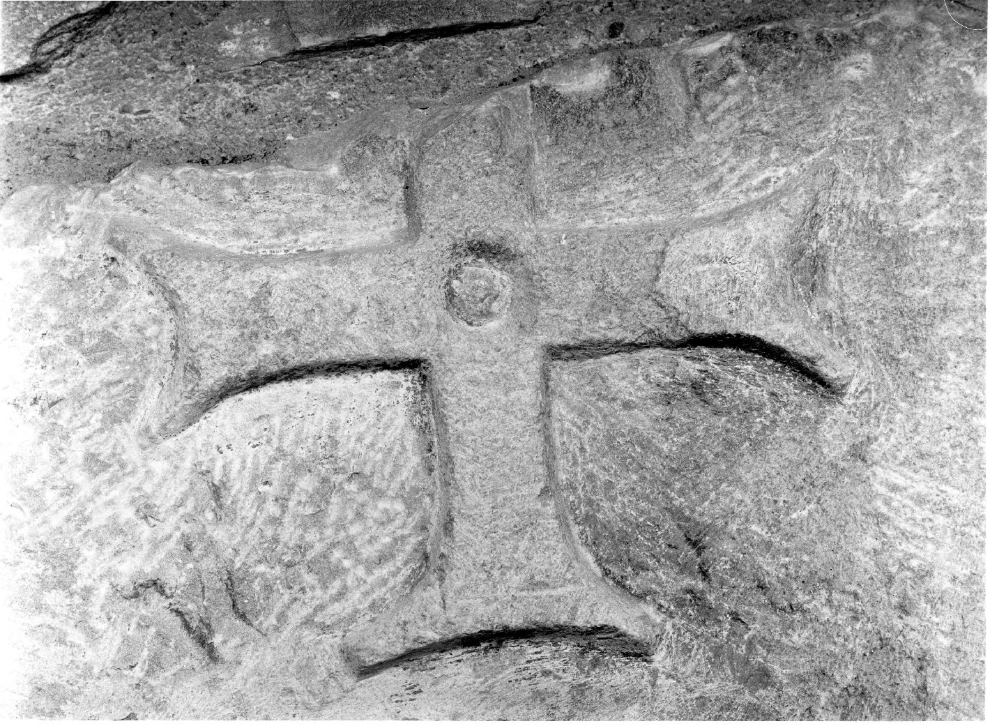 croce (rilievo, opera isolata) - bottega Italia meridionale (secc. XV/ XVII)