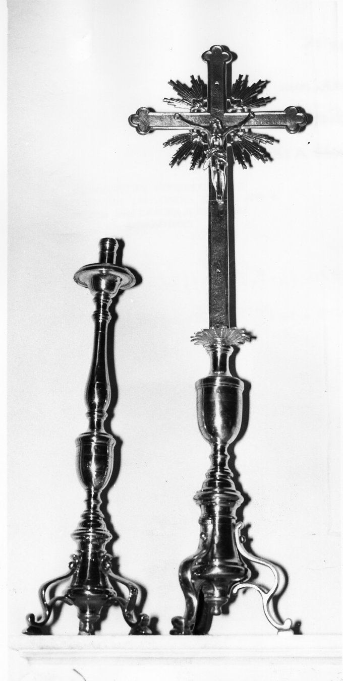 candeliere, serie - bottega Italia meridionale (sec. XIX)