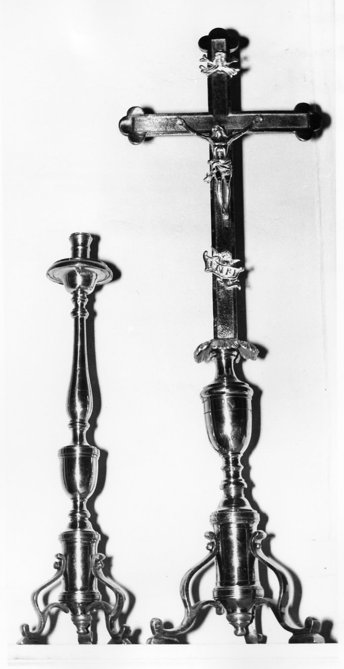 candeliere, serie - bottega Italia meridionale (sec. XIX)