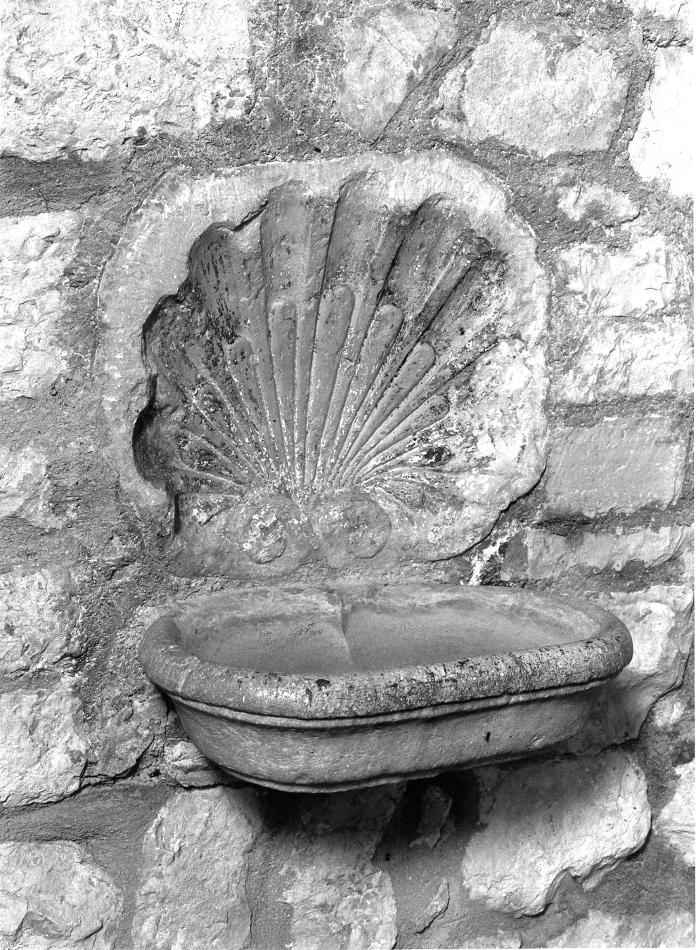 acquasantiera da parete, opera isolata - bottega napoletana (sec. XVIII)