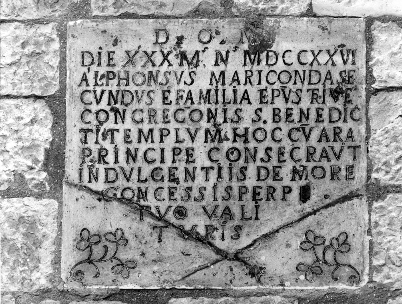 lapide - bottega Italia meridionale (sec. XVIII)