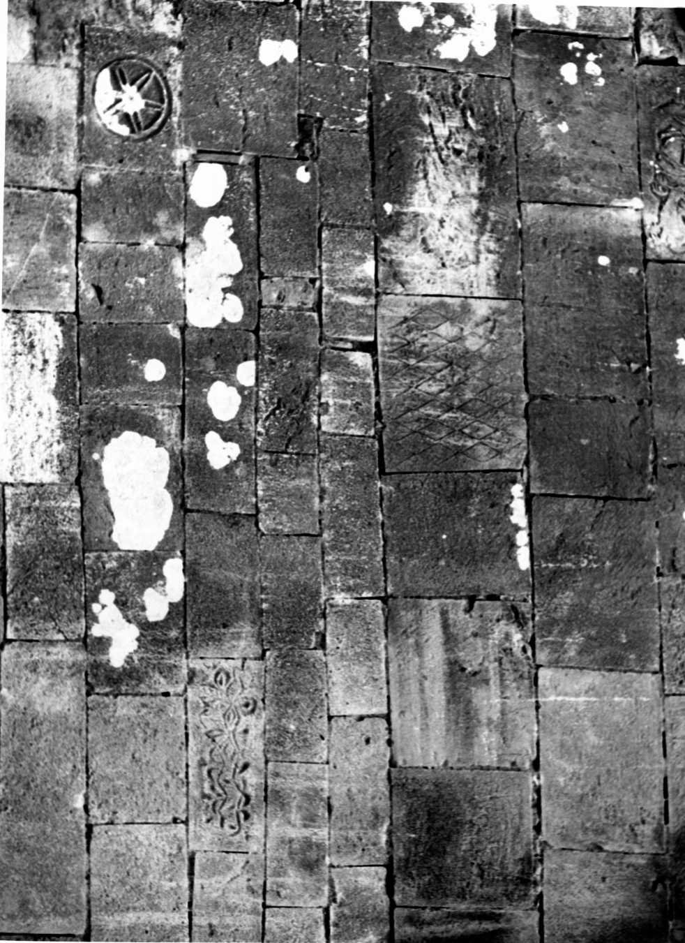 lastra, insieme - bottega Italia meridionale (secc. VIII/ IX)