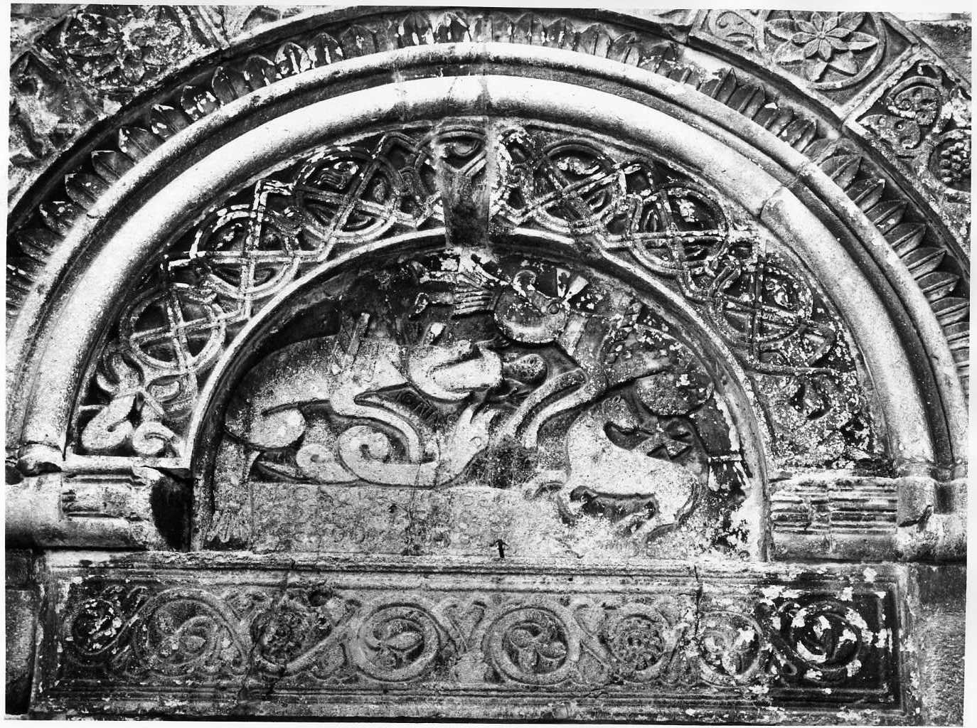 portale, elemento d'insieme - bottega molisana (sec. XIII)