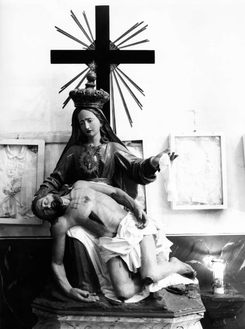 Pietà (gruppo scultoreo) - bottega molisana (fine/inizio secc. XVIII/ XIX)