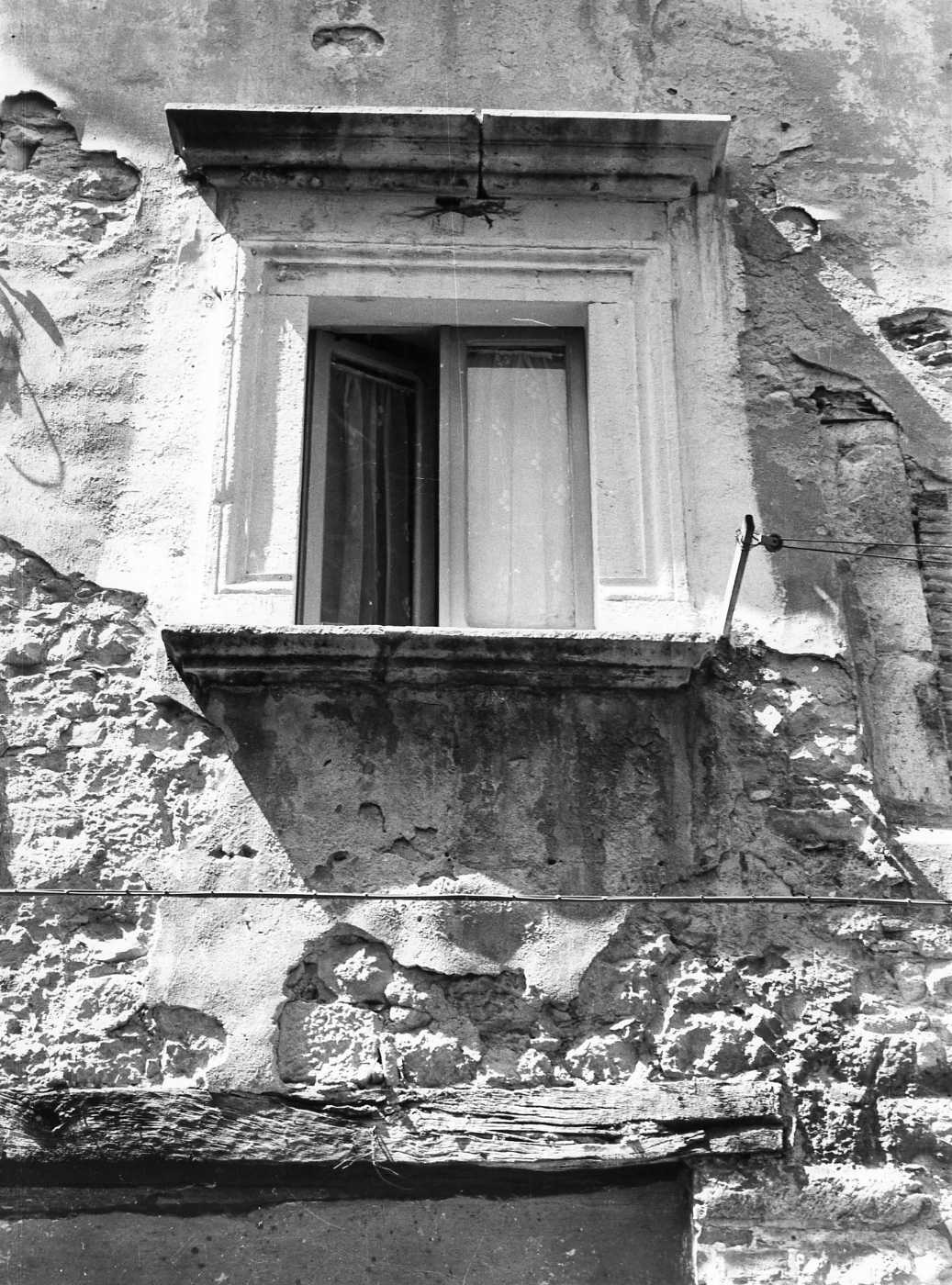 finestra - bottega Italia meridionale (secc. XVI/ XVII)