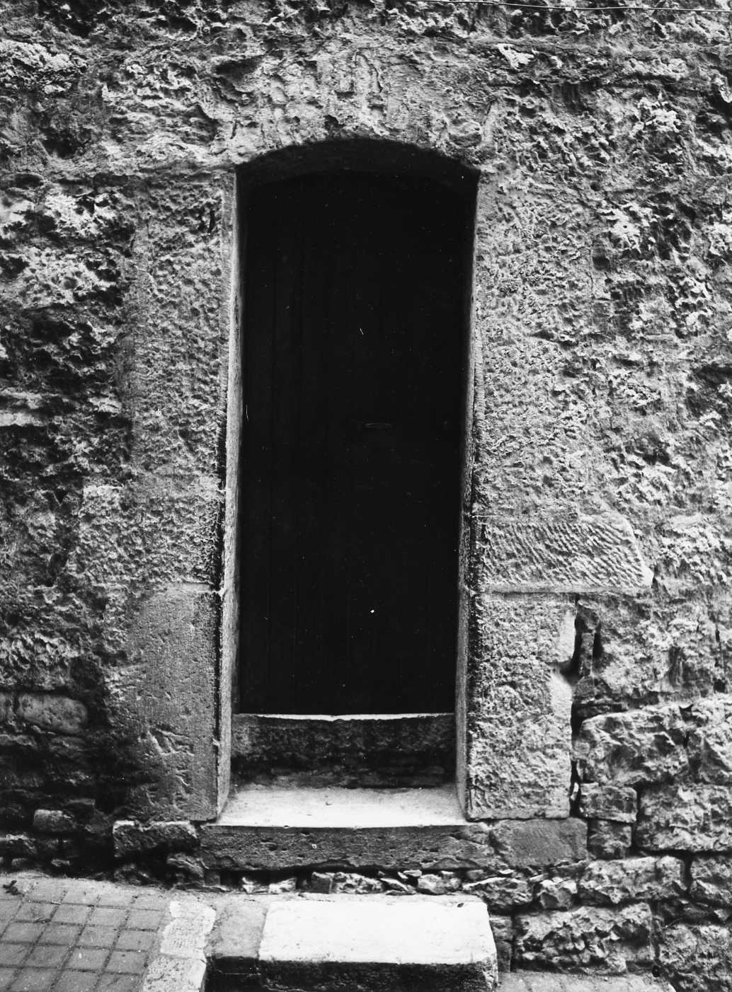 portale - ad arco - bottega Italia meridionale (sec. XIX)