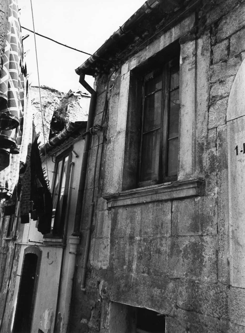 finestra - bottega Italia meridionale (sec. XIX)