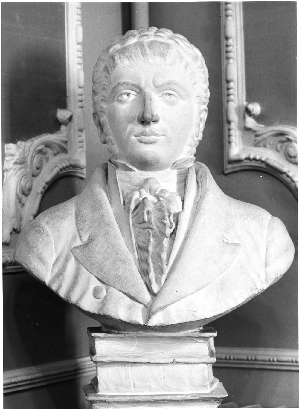 ritratto di Vincenzo Cuoco (busto, opera isolata) di Sacchi A (sec. XIX)